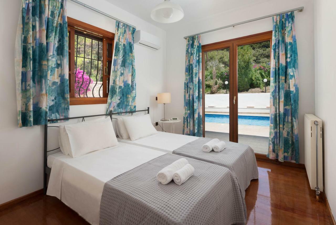 Una Villa Rhodes Ixia  Exteriör bild