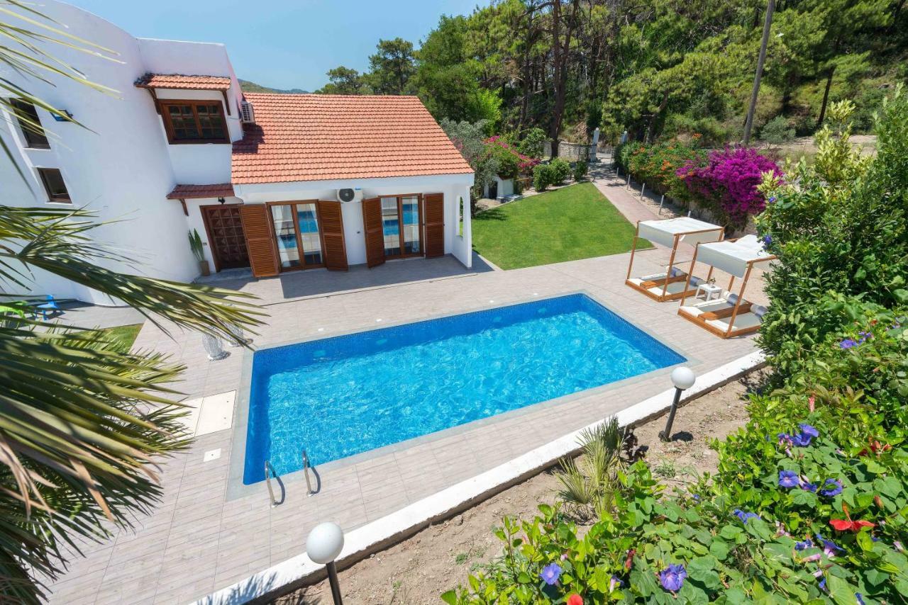 Una Villa Rhodes Ixia  Exteriör bild